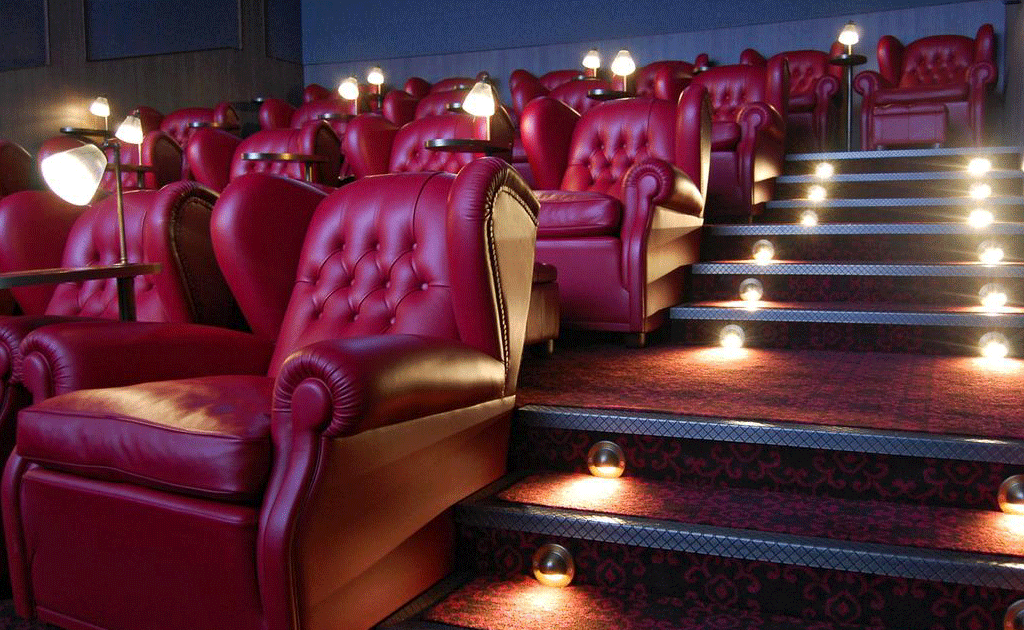 ضوابط وإجراءات فتح دور السينما في دبي