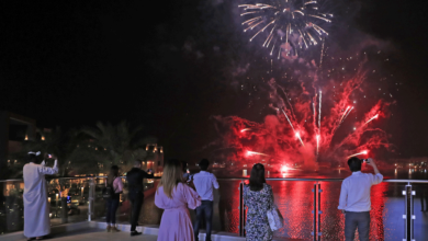 ألعاب نارية وهدايا ونشاطات عائلية في ذي بوينت خلال مفاجآت صيف دبي